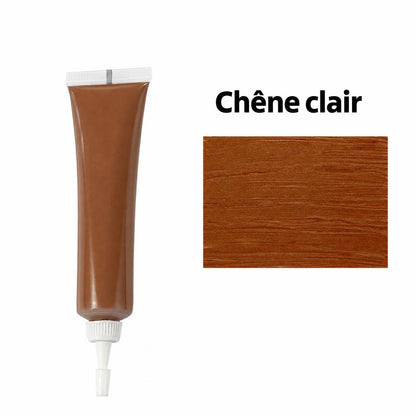 Tube de mastic à bois, teinte Chêne clair, avec son échantillon de couleur